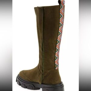 Farm Rio boots knee high lug sole army green size 6.5